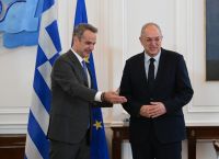 Συνάντηση Μητσοτάκη με τον Ευρωπαίο Επίτροπο Αλιείας Ωκεανών: Τι είπαν για τον Θαλάσσιο Χωροταξικό Σχεδιασμό Συνάντηση Μητσοτάκη με τον Ευρωπαίο Επίτροπο Αλιείας Ωκεανών: Τι είπαν για τον Θαλάσσιο Χωροταξικό Σχεδιασμό