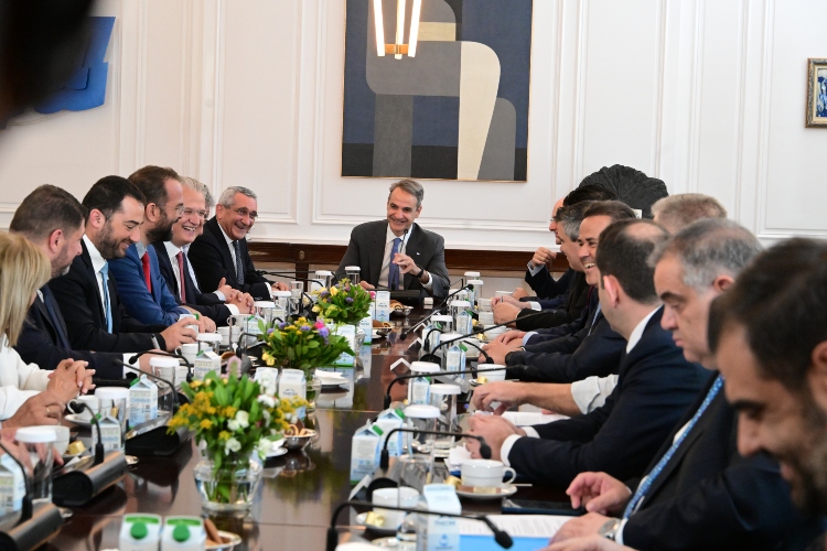 Συνάντηση Μητσοτάκη με τους 13 περιφερειάρχες: Στο επίκεντρο υλοποίηση προγραμμάτων ΕΣΠΑ και σχέδια ανάπτυξης