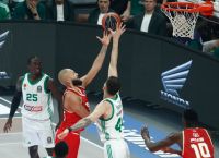 Παναθηναϊκός – Ολυμπιακός: Οι «πράσινοι» έκαναν το 1-0 στους τελικούς [80-68]