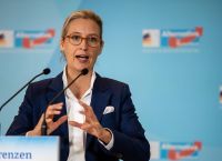 Γερμανία: «Παγώνει» η ταξινόμηση του AfD ως «εξακριβωμένα ακροδεξιάς οργάνωσης» Γερμανία: «Παγώνει» η ταξινόμηση του AfD ως «εξακριβωμένα ακροδεξιάς οργάνωσης»
