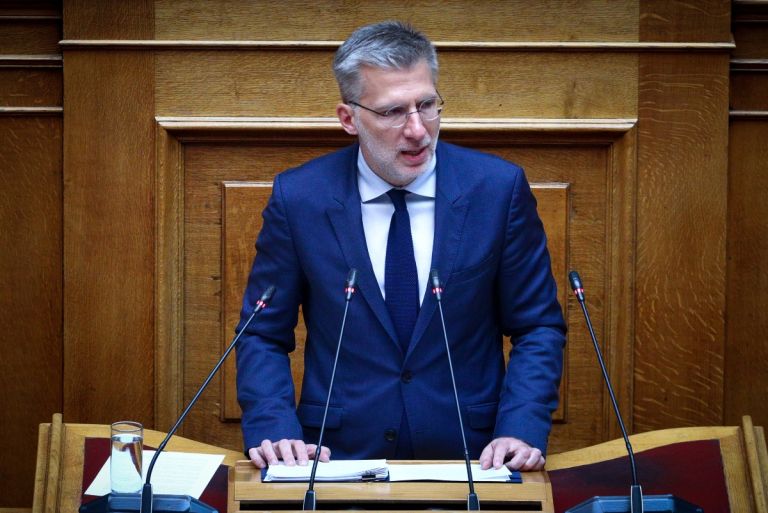 Σκέρτσος για Τέμπη: Το ΠΑΣΟΚ προτρέχει να βγάλει συμπεράσματα