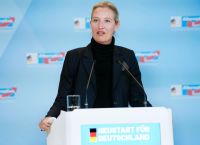 AfD: «Σοβαρό πλήγμα για τη γερμανική δημοκρατία – Δεν ανήκουμε στην ακροδεξιά» AfD: «Σοβαρό πλήγμα για τη γερμανική δημοκρατία – Δεν ανήκουμε στην ακροδεξιά»