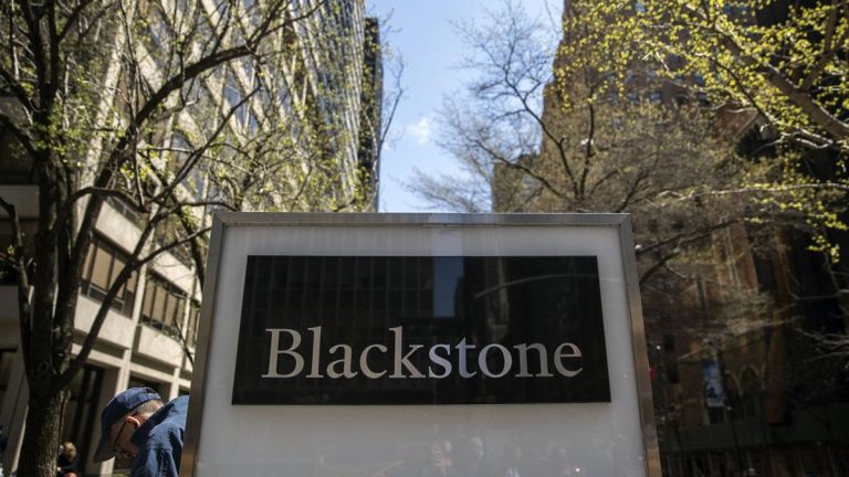 «Στροφή» της Blackstone στην ενέργεια – Εξαγοράζει την TXNM έναντι $5,7 δισ.