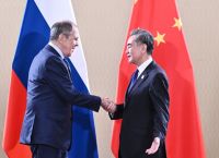 Η Νοτιοανατολική Ασία αμήχανη παρακολουθεί την κόντρα ΗΠΑ – Κίνας Η Νοτιοανατολική Ασία αμήχανη παρακολουθεί την κόντρα ΗΠΑ – Κίνας
