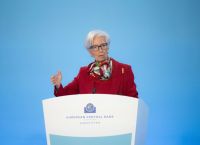 Θα μπορούσε το ευρώ να γίνει πιο ισχυρό από το δολάριο; Θα μπορούσε το ευρώ να γίνει πιο ισχυρό από το δολάριο;