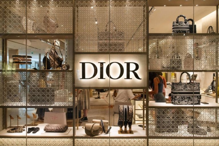 Στόχος κυβερνοεπίθεσης η Christian Dior – Υποκλάπηκαν τα δεδομένα πελατών