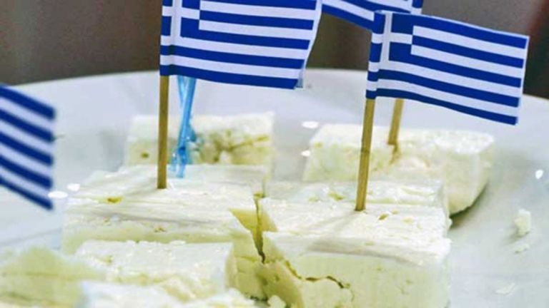 Συναγερμός για τη φέτα στις εμπορικές διαπραγματεύσεις ΗΠΑ και ΕΕ