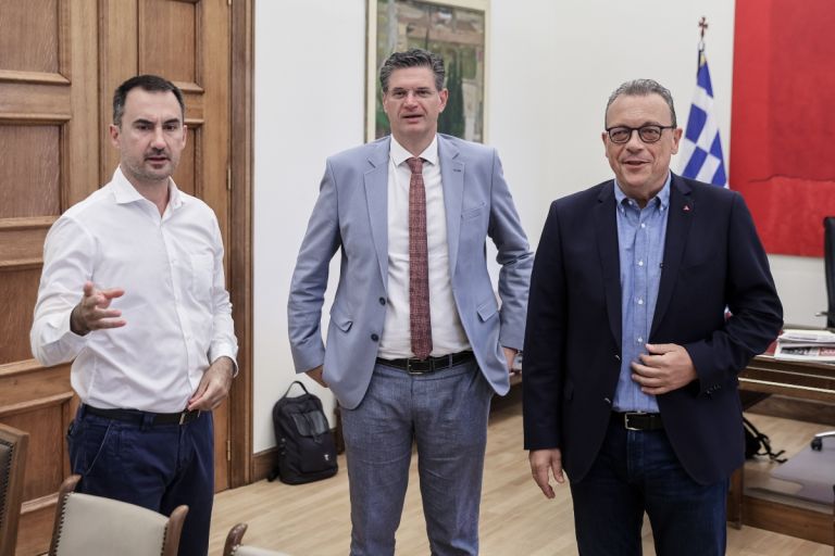 Τέμπη: Φάμελλος – Χαρίτσης συμφώνησαν στη συνεργασία ΣΥΡΙΖΑ – Νέας Αριστεράς για τη δικογραφία