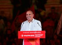 Ο Βαρουφάκης αποκάλεσε «γελοία» συνομιλήτριά του σε συνέδριο