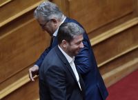 Άγρια κόντρα ΠΑΣΟΚ – ΚΚΕ: Στο σημείο μηδέν οι σχέσεις Ανδρουλάκη – Κουτσούμπα Άγρια κόντρα ΠΑΣΟΚ – ΚΚΕ: Στο σημείο μηδέν οι σχέσεις Ανδρουλάκη – Κουτσούμπα