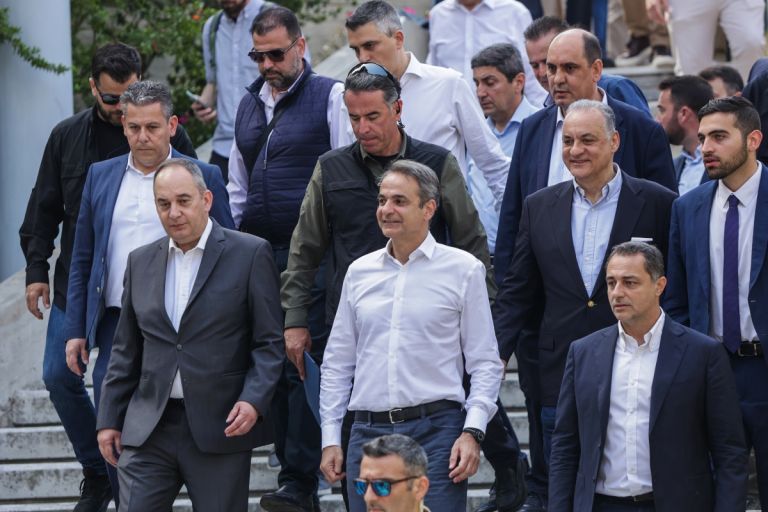 ΒΟΑΚ-ΓΕΚ ΤΕΡΝΑ: Έπεσαν οι υπογραφές για τα 157 χλμ από Ηράκλειο έως Χανιά