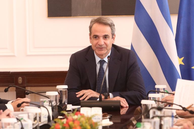 Κυβέρνηση: Στο στόχαστρο οι θεωρίες συνωμοσίας της αντιπολίτευσης
