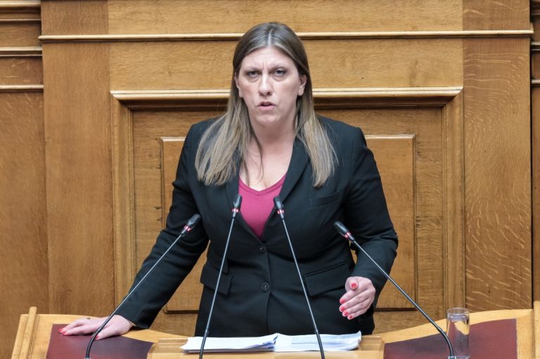 Νέα επίθεση Κωνσταντοπούλου σε Κανέλλη: «Ζει σε μια βίλα και στη Βουλή δεν πατάει»