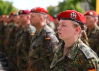 Η Γερμανία αναπτύσσει μόνιμο στρατό στα σύνορα με τη Ρωσία, πρώτη φορά μετά τον Χίλτερ Η Γερμανία αναπτύσσει μόνιμο στρατό στα σύνορα με τη Ρωσία, πρώτη φορά μετά τον Χίλτερ