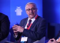 Μανιάτης σε φον ντερ Λάιεν: Να ξανασχεδιαστεί η ευρωπαϊκή αγορά ενέργειας Μανιάτης σε φον ντερ Λάιεν: Να ξανασχεδιαστεί η ευρωπαϊκή αγορά ενέργειας