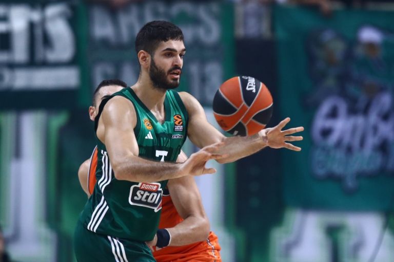 Μαντζούκας: Μετά το Final 4 θα ξεκαθαρίσει το συμβόλαιό του με τον Παναθηναϊκό