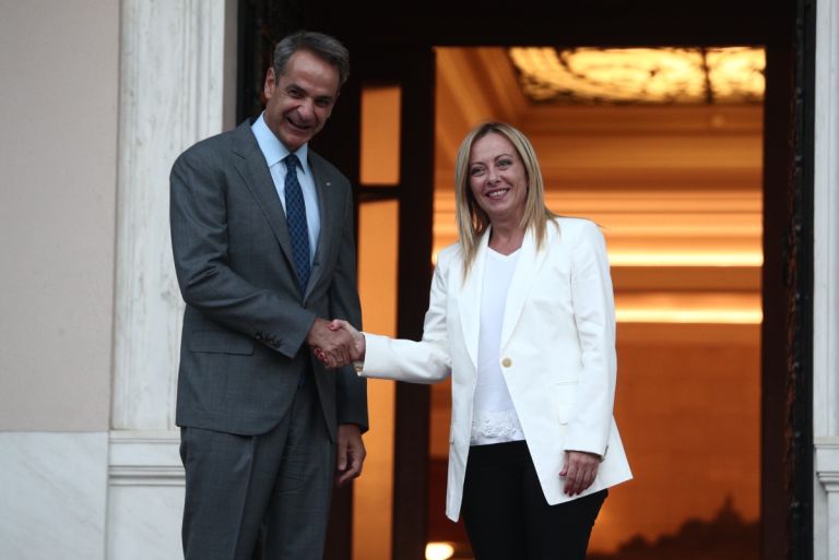 Μητσοτάκης: Πυρετός επαφών σε Ιταλία, Γερμανία και ΗΠΑ
