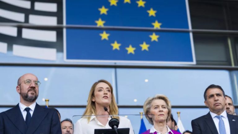 Το Ευρωπαϊκό Κοινοβούλιο μπλοκάρει τους νέους κανόνες διαφάνειας της ΕΕ