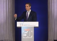 Η ΝΔ επιλέγει αντίπαλο: ΠΑΣΟΚ ή Ζωή Κωνσταντοπούλου; Η ΝΔ επιλέγει αντίπαλο: ΠΑΣΟΚ ή Ζωή Κωνσταντοπούλου;