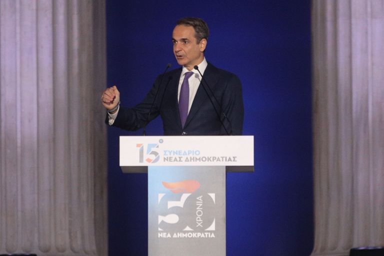 Η ΝΔ επιλέγει αντίπαλο: ΠΑΣΟΚ ή Ζωή Κωνσταντοπούλου;