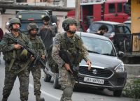 Πρώτη τηλεφωνική επικοινωνία Ινδίας – Πακιστάν με στόχο την αποκλιμάκωση Πρώτη τηλεφωνική επικοινωνία Ινδίας – Πακιστάν με στόχο την αποκλιμάκωση