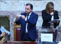 Στη Βουλή η κλήρωση των μελών του Δικαστικού Συμβουλίου για τον Τριαντόπουλο – ο ρόλος της Αδειλίνη Στη Βουλή η κλήρωση των μελών του Δικαστικού Συμβουλίου για τον Τριαντόπουλο – ο ρόλος της Αδειλίνη