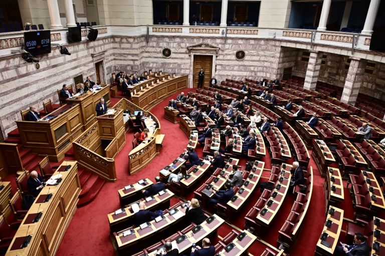 Η προανακριτική διχάζει ΠΑΣΟΚ και ΣΥΡΙΖΑ