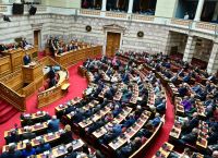 Ανοιξιάτικο restart επιχειρούν τα πολιτικά κόμματα Ανοιξιάτικο restart επιχειρούν τα πολιτικά κόμματα