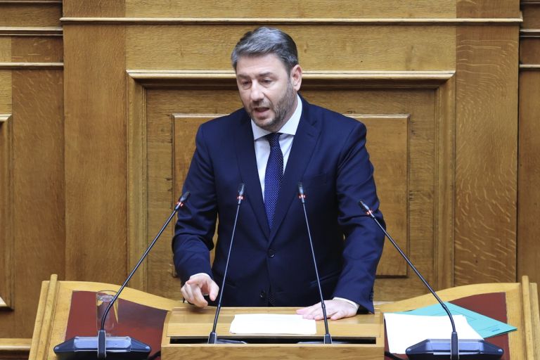 ΠΑΣΟΚ: Εντός ημερών η κατάθεση του αιτήματος προανακριτικής για Καραμανλή