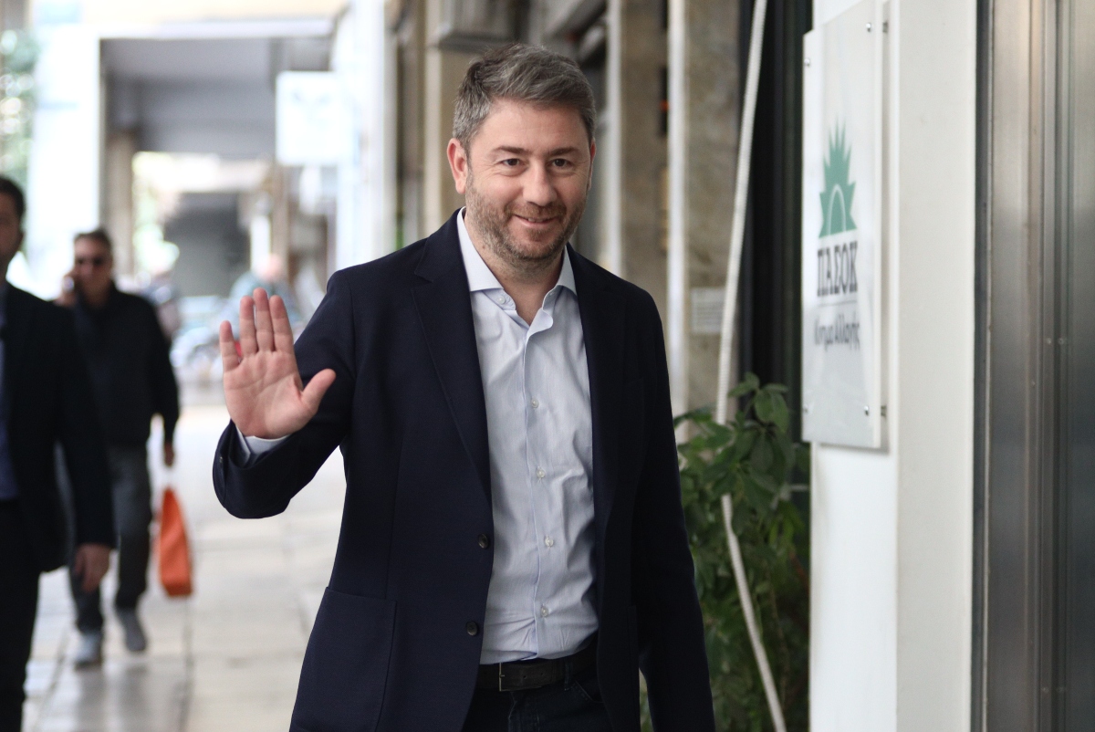 ΠΑΣΟΚ: Σήμερα η πρόταση για την Προανακριτική – Τι θα προβλέπει για Καραμανλή
