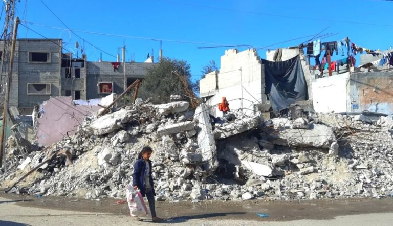 Γάζα: Οι Ισραηλινοί βομβάρδισαν σχολείο με εκτοπισμένους – Πάνω από 24 νεκροί, ανάμεσά τους παιδιά