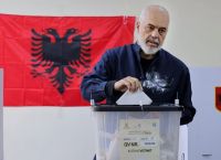 Προς τέταρτη νίκη στις εκλογές της Αλβανίας ο Έντι Ράμα Προς τέταρτη νίκη στις εκλογές της Αλβανίας ο Έντι Ράμα