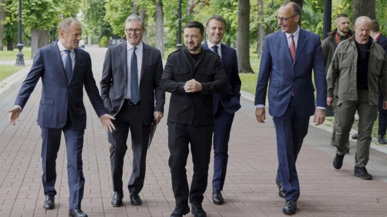 Η Ουκρανία παρουσιάζει στην ΕΕ αυστηρότερο σχέδιο κυρώσεων κατά της Ρωσίας εν μέσω αμερικανικών «δισταγμών»