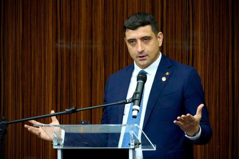 Ρουμανία: Ποιος είναι ο ακροδεξιός Σιμιόν που ετοιμάζεται για νέος πρόεδρος