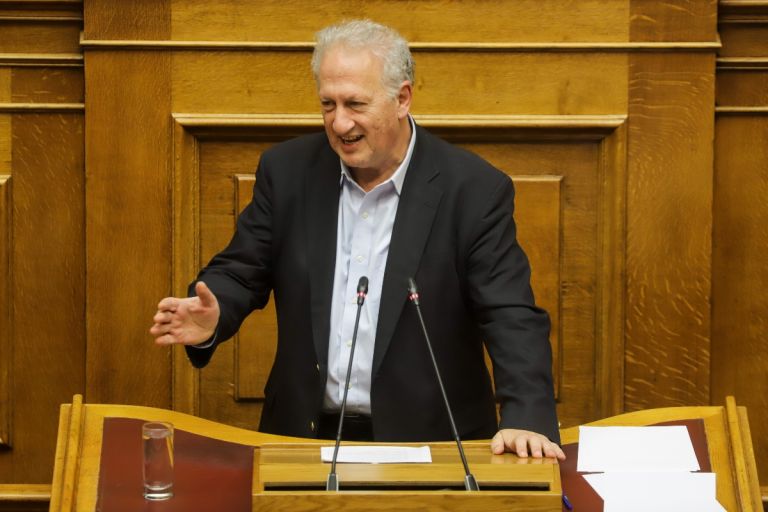 Εκτός «γραμμής» ο Σκανδαλίδης: Είμαι υπέρ της άρσης μονιμότητας