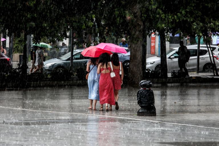 Κακοκαιρία σήμερα στη χώρα – Πού αναμένονται ισχυρές βροχές και καταιγίδες