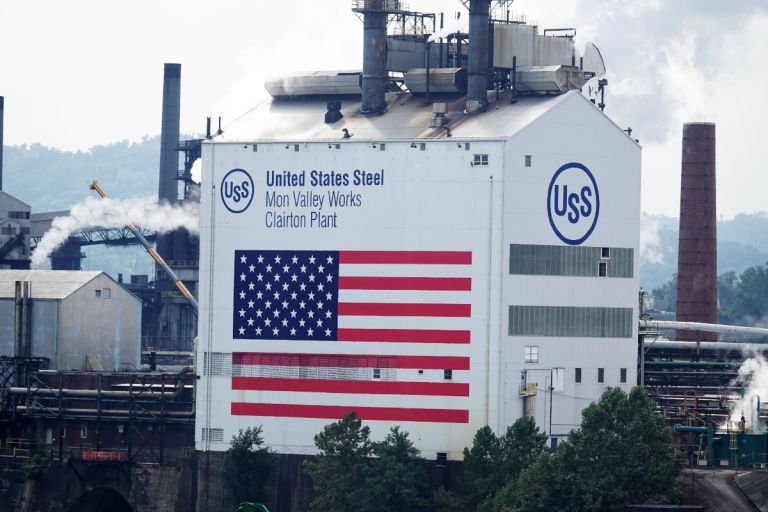 Τραμπ: Η US Steel θα παραμείνει στις ΗΠΑ