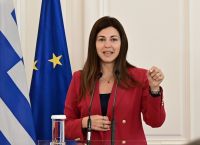 Ζαχαράκη σε ΔΟΕ: «Καμία υπαναχώρηση για την αξιολόγηση» – Δεσμεύθηκε για 10.000 νέους διορισμούς το καλοκαίρι Ζαχαράκη σε ΔΟΕ: «Καμία υπαναχώρηση για την αξιολόγηση» – Δεσμεύθηκε για 10.000 νέους διορισμούς το καλοκαίρι