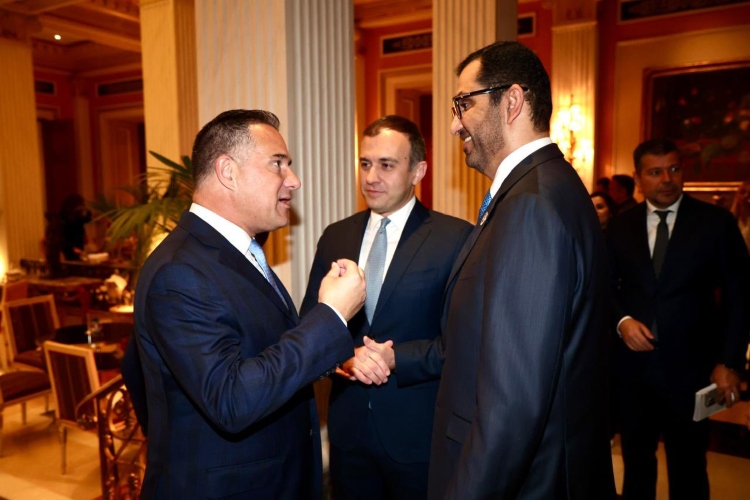 Άδωνις Γεωργιάδης: Μεγάλη επιτυχία για την Ελλάδα η αγορά των Metropolitan, Υγεία, Μητέρα από την Pure Health