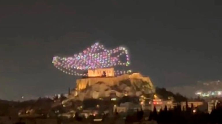 Culture Ministry to file complaint over drone display over Acropolis