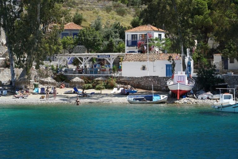 Hydra-Spetses: Greek Gov Clamps Down on Vehicles to Protect Character of Islands