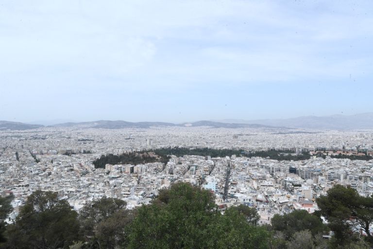 Καιρός: Στα δύο η χώρα, ραγδαία επιδείνωση αλλά και αφρικανική σκόνη -Οι περιοχές που θα επηρεαστούν