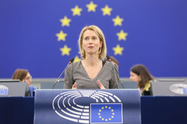 Κάλας: H ΕΕ αποφάσισε να άρει τις οικονομικές κυρώσεις κατά της Συρίας–Επανεξέταση της συμφωνίας με το Ισραήλ