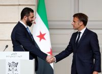 Γιατί ο Μακρόν έστρωσε «κόκκινο χαλί» στους Σύρους τζιχαντιστές Γιατί ο Μακρόν έστρωσε «κόκκινο χαλί» στους Σύρους τζιχαντιστές