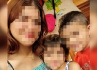 Παραδόθηκε ο σύντροφος της μητέρας στη Λάρισα – Αποκαλύψεις φρίκης για τα αδερφάκια Παραδόθηκε ο σύντροφος της μητέρας στη Λάρισα – Αποκαλύψεις φρίκης για τα αδερφάκια