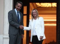 Mitsotakis and Meloni to Meet in Rome, Focus on Rail Investment and Bilateral Ties Mitsotakis and Meloni to Meet in Rome, Focus on Rail Investment and Bilateral Ties