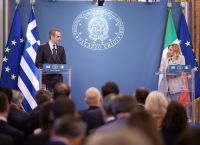 Μητσοτάκης – Μελόνι: Συμφωνία για επενδύσεις 360 εκατ. ευρώ σε νέα τρένα και αμαξοστάσια