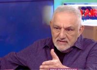 Πορτοκάλογλου: “Τελείωσα το σχολείο στη Χούντα – Αυτή με σημάδεψε και έμαθα να κρύβομαι” Πορτοκάλογλου: “Τελείωσα το σχολείο στη Χούντα – Αυτή με σημάδεψε και έμαθα να κρύβομαι”