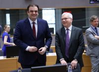Πιερρακάκης στο ECOFIN: “Στηρίζουμε μια εμπορική συμφωνία μεταξύ ΗΠΑ και Ευρωπαϊκής Ένωσης” Πιερρακάκης στο ECOFIN: “Στηρίζουμε μια εμπορική συμφωνία μεταξύ ΗΠΑ και Ευρωπαϊκής Ένωσης”