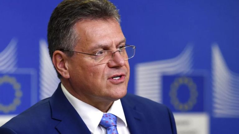 Η ΕΕ ποντάρει στο LNG για να κατευνάσει τον Τραμπ
